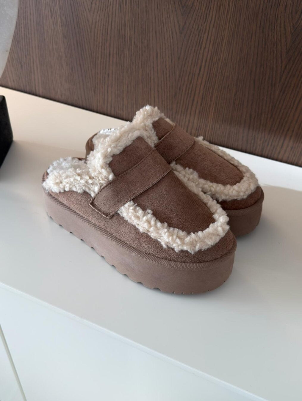 Lissi | Faux Suede Fur-Lined Slippers