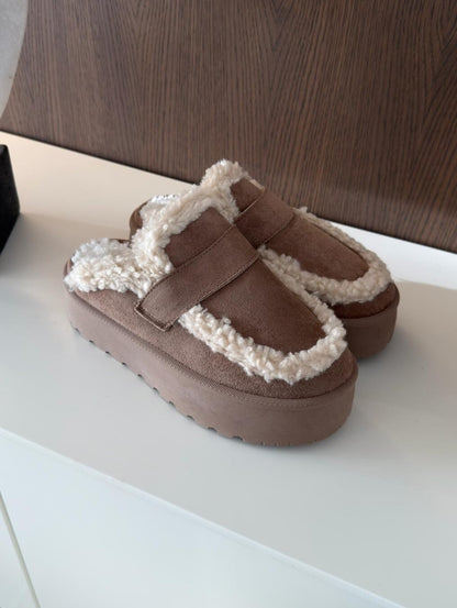 Lissi | Faux Suede Fur-Lined Slippers